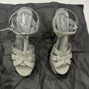 Yves Saint Laurent Elegant Gray Heels